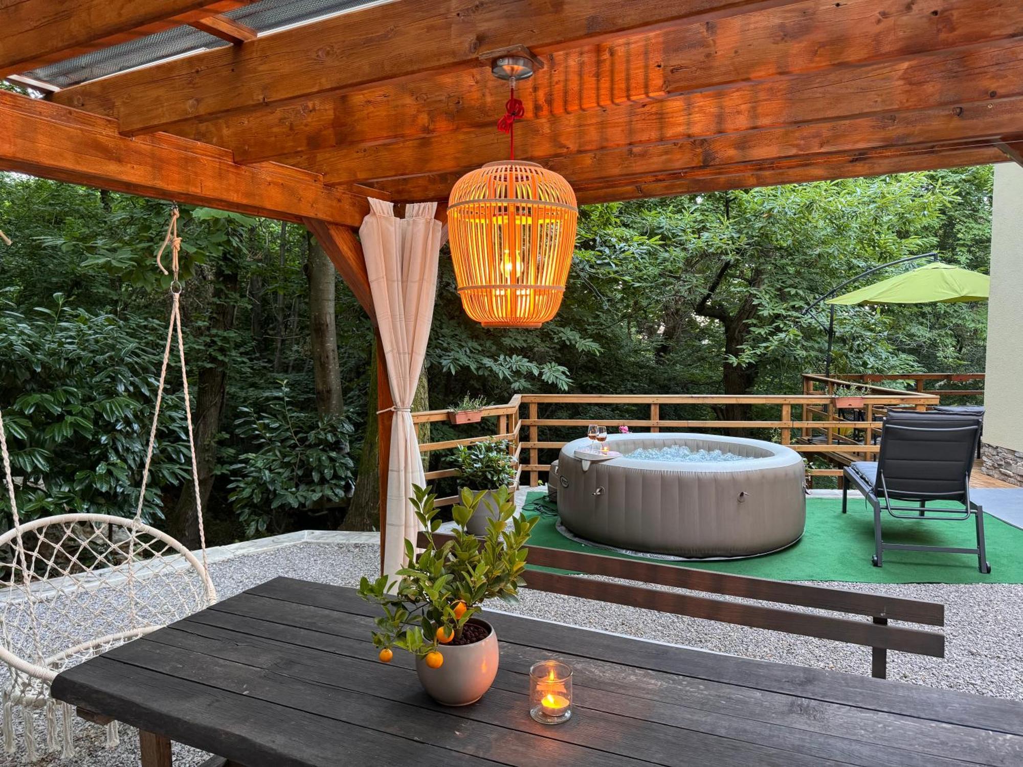 Apartment With A Terrace Forest Home Lullula Veprinac Esterno foto