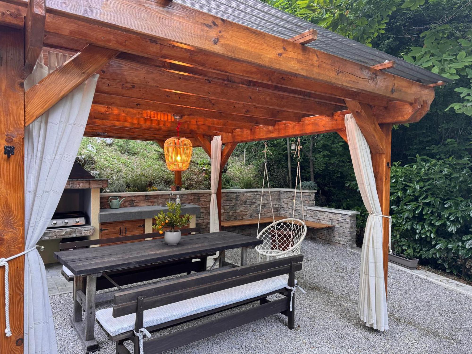 Apartment With A Terrace Forest Home Lullula Veprinac Esterno foto